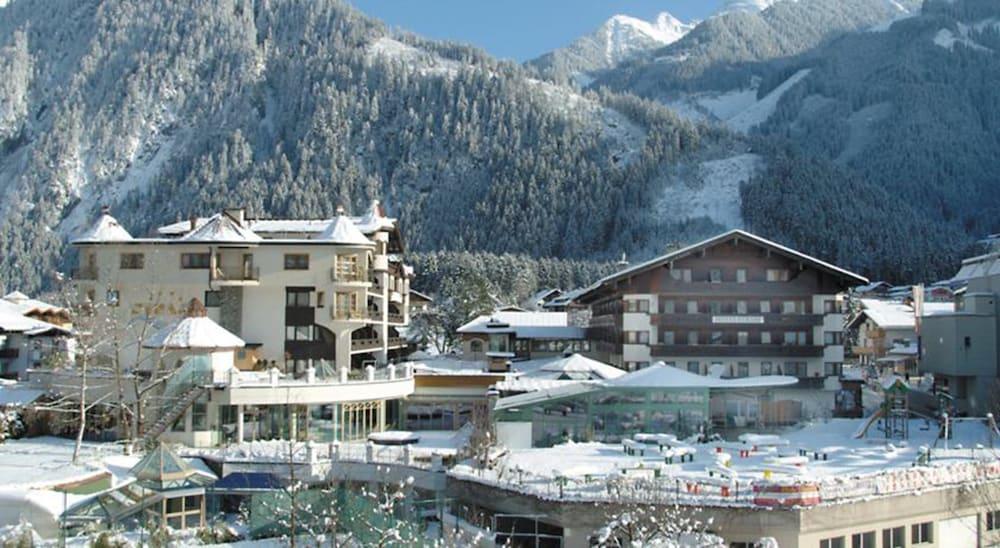 Strass - Sport & Spa Hotel Mayrhofen Kültér fotó