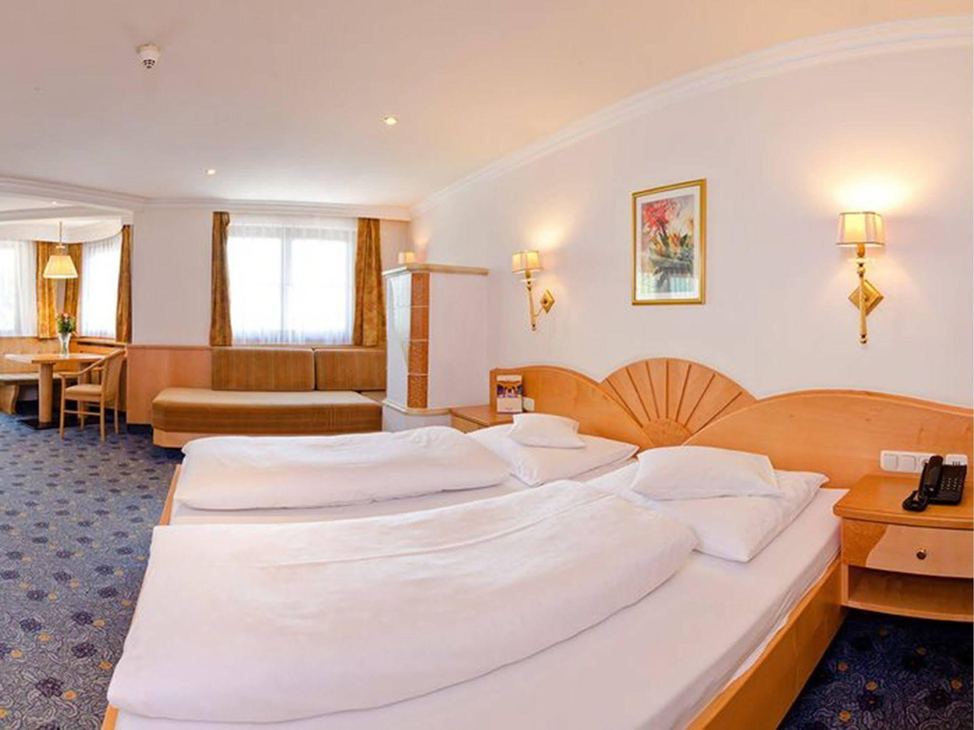 Strass - Sport & Spa Hotel Mayrhofen Kültér fotó